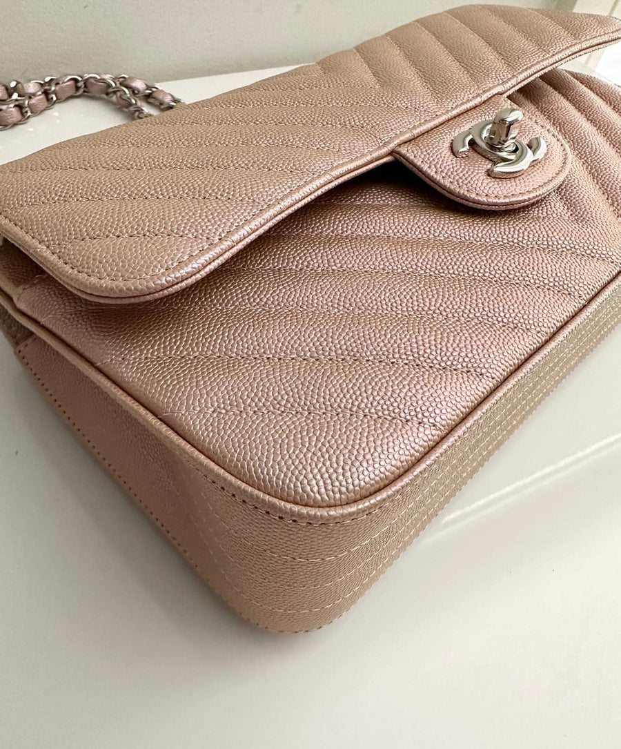 CHANEL Metallic Caviar Chevron Quilted Medium Double Flap Light Gold