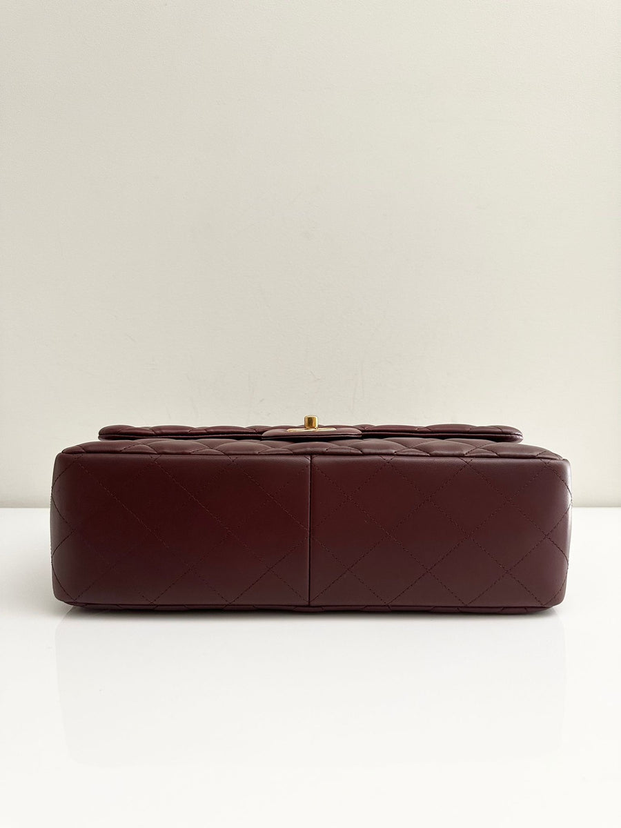 CHANEL Jumbo Classic Double Flap Burgundy Lambskin GHW