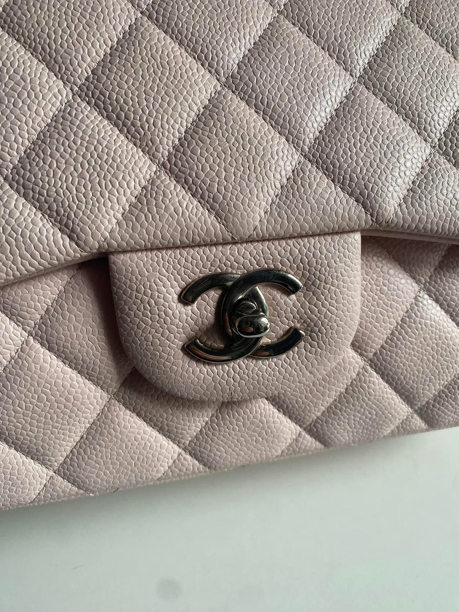 CHANEL Jumbo Classic Double Flap Pink Caviar SHW