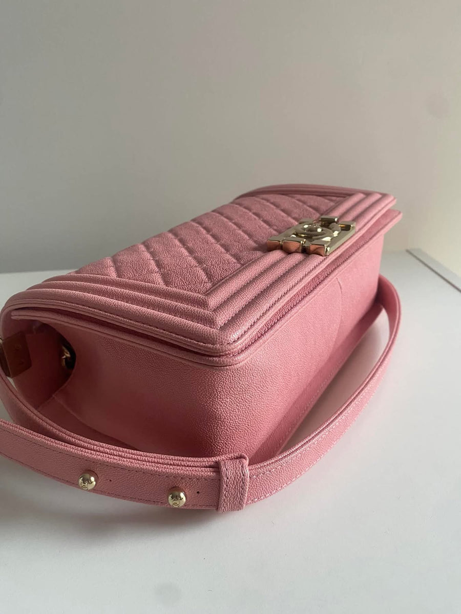 Chanel Old Medium Boy Quilted Caviar Gold Hardware