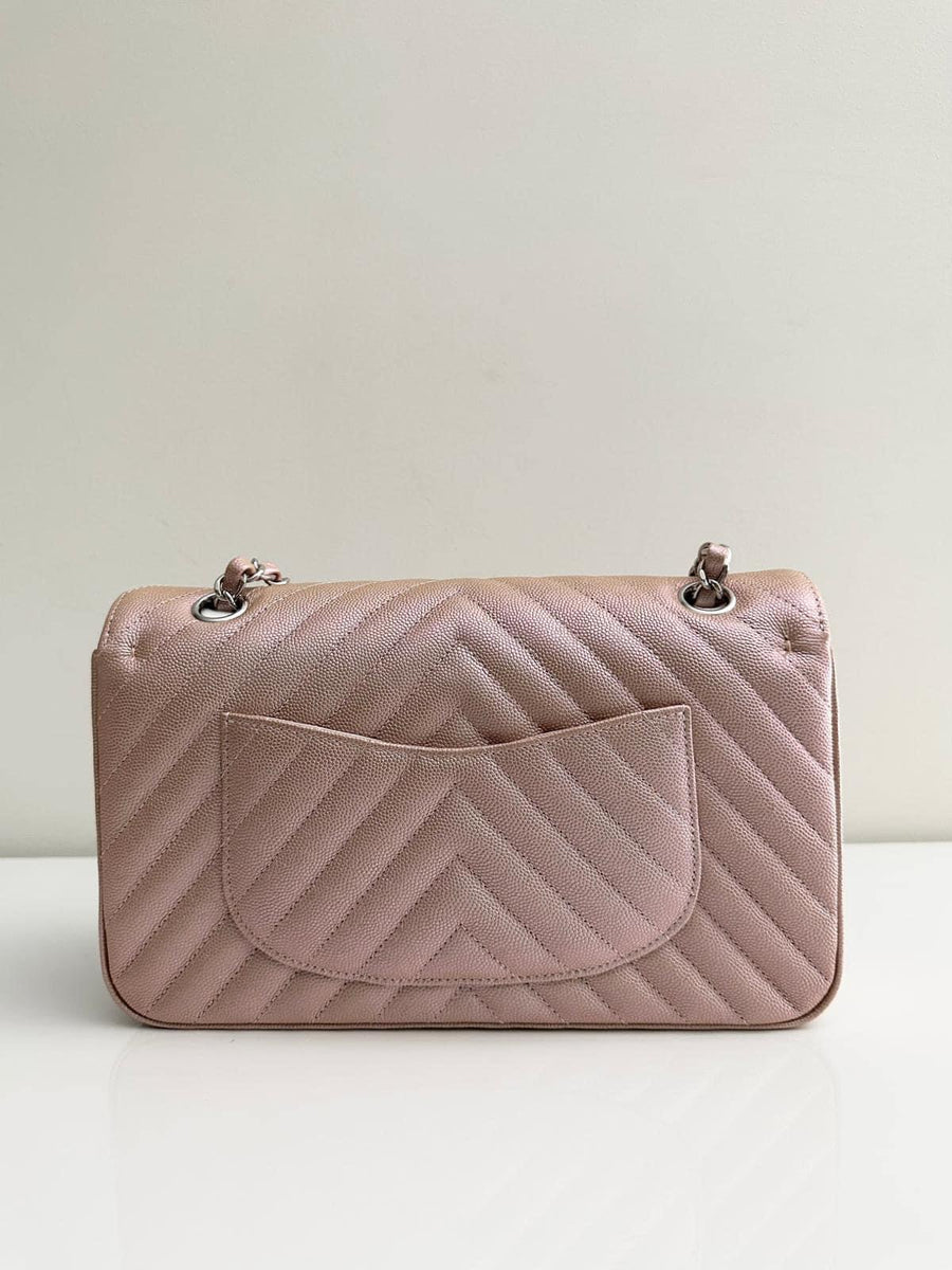 CHANEL Metallic Caviar Chevron Quilted Medium Double Flap Light Gold