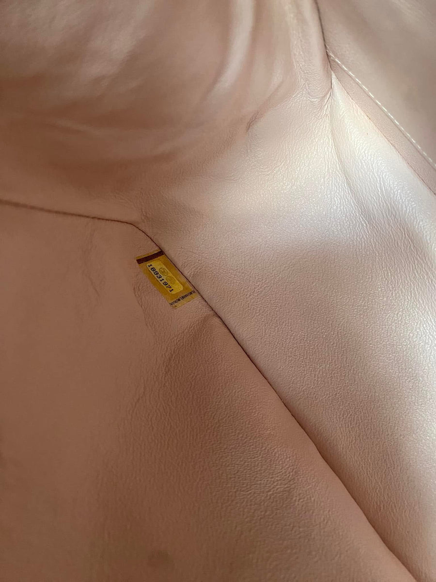 CHANEL Jumbo Classic Double Flap Pink Caviar SHW