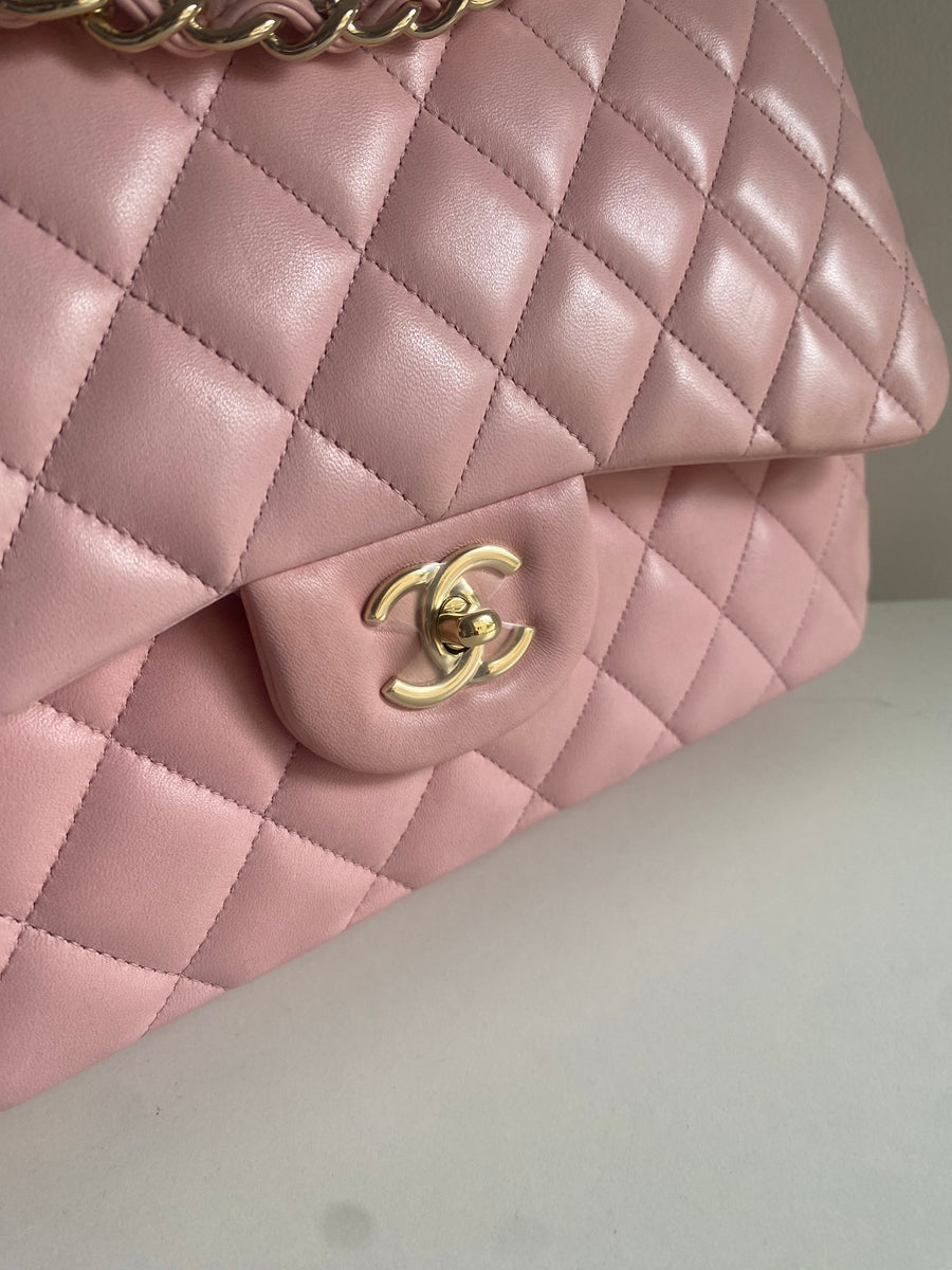 CHANEL Jumbo Classic Double Flap Pink Lambskin GHW