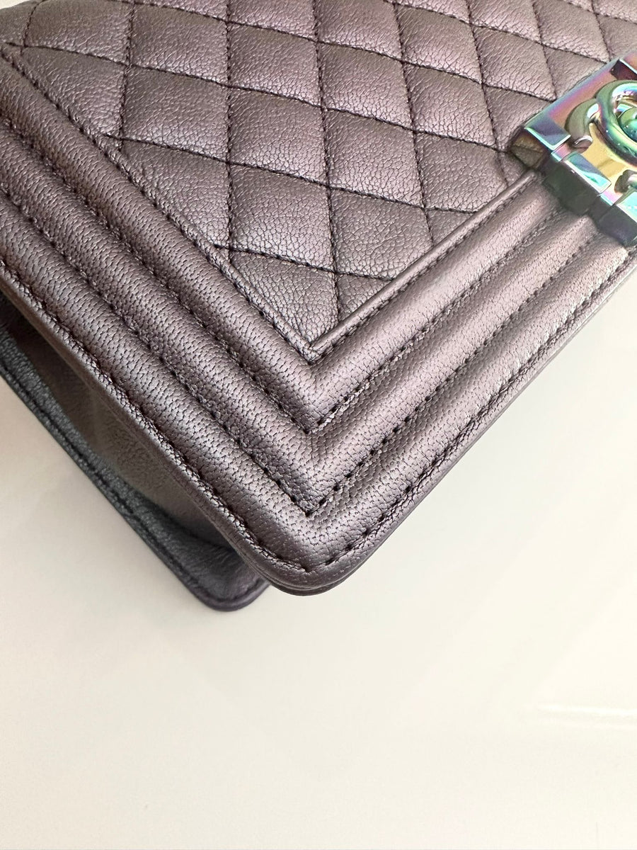 CHANEL Old Medium Boy Purple Mermaid