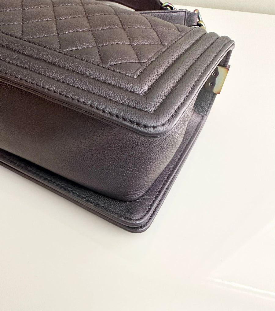 CHANEL Old Medium Boy Purple Mermaid