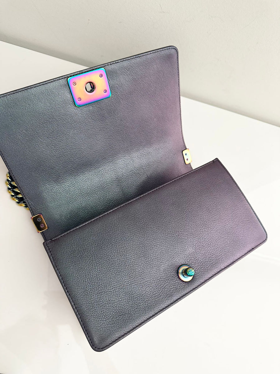 CHANEL Old Medium Boy Purple Mermaid