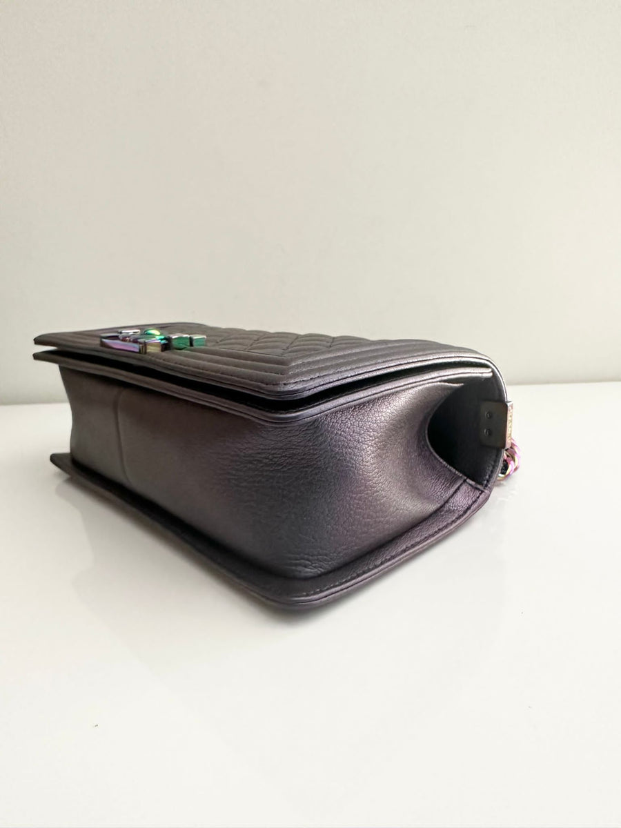 CHANEL Old Medium Boy Purple Mermaid