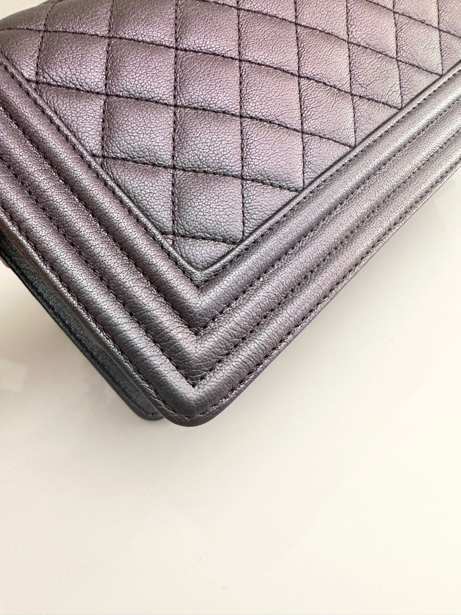 CHANEL Old Medium Boy Purple Mermaid