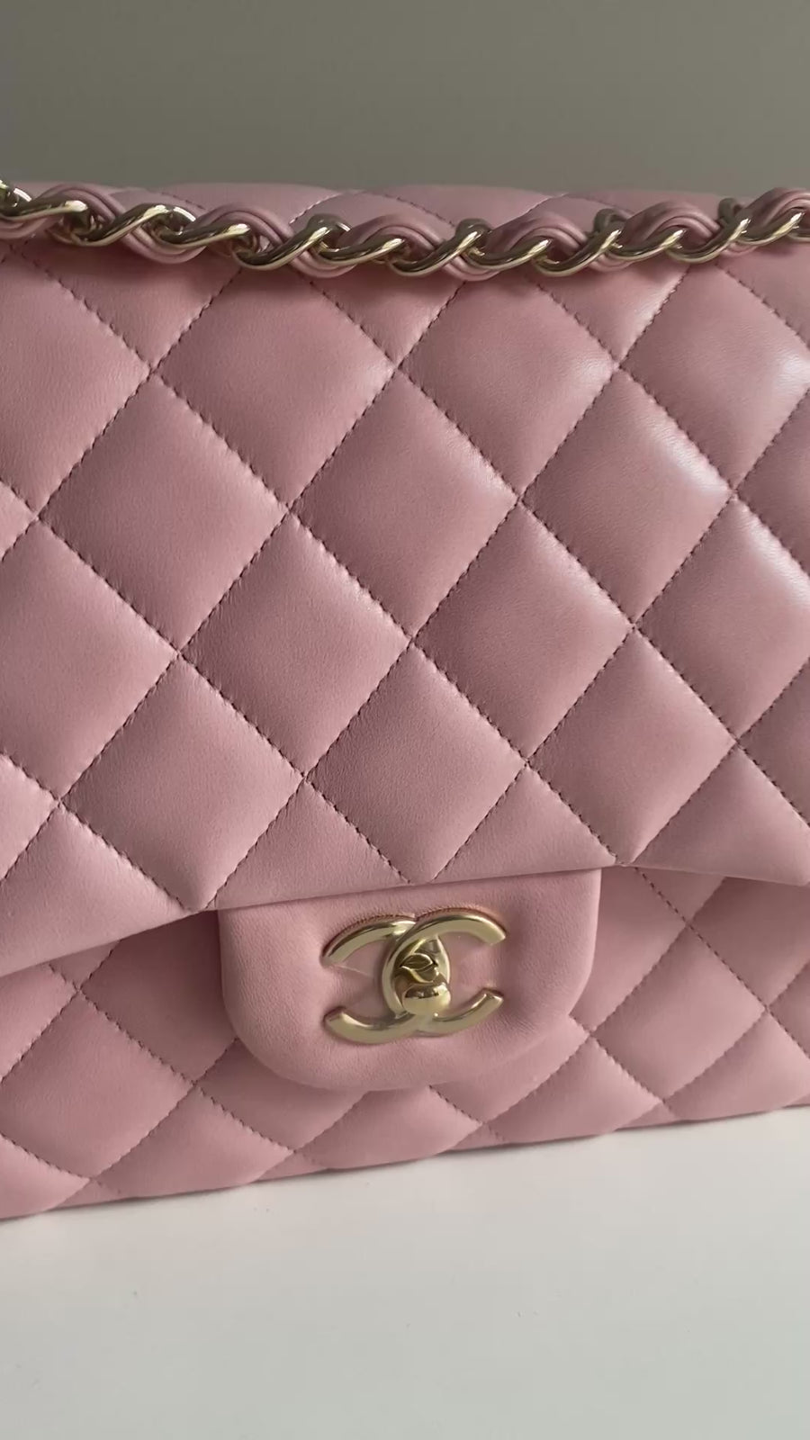 CHANEL Jumbo Classic Double Flap Pink Lambskin GHW