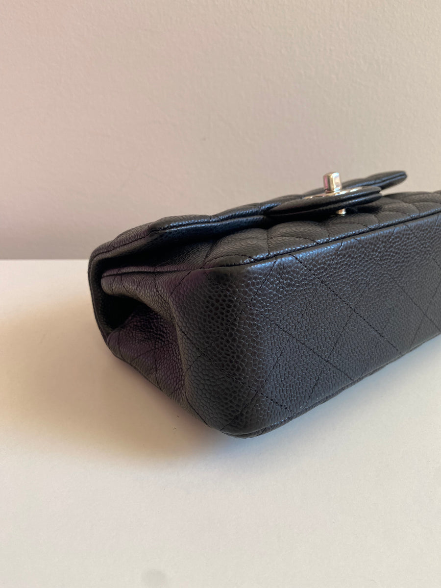 CHANEL Chanel Caviar Black Quilted Classic Flap Mini SHW